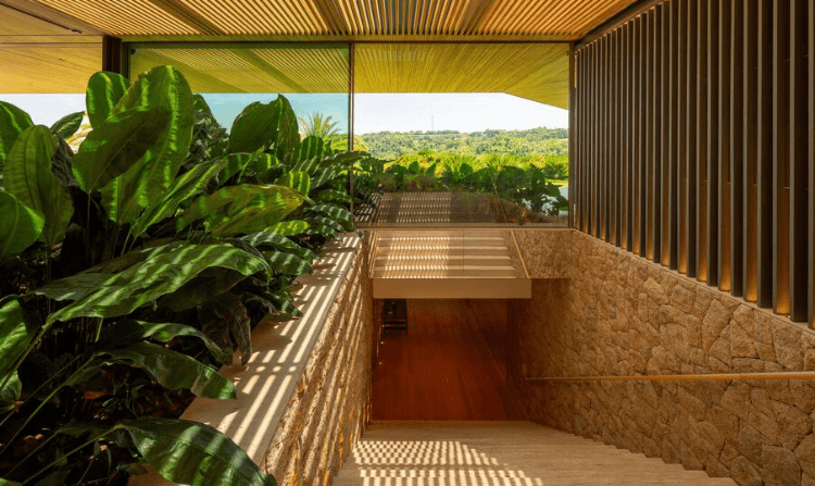 Residencia RDJ: Integración Armónica con la Naturaleza