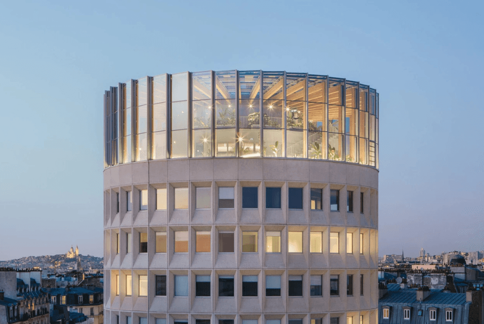 Tour Racine: El Ícono Brutalista de París Renace como Faro de Sostenibilidad