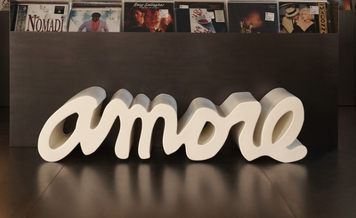 "Amore – Banca decorativa"