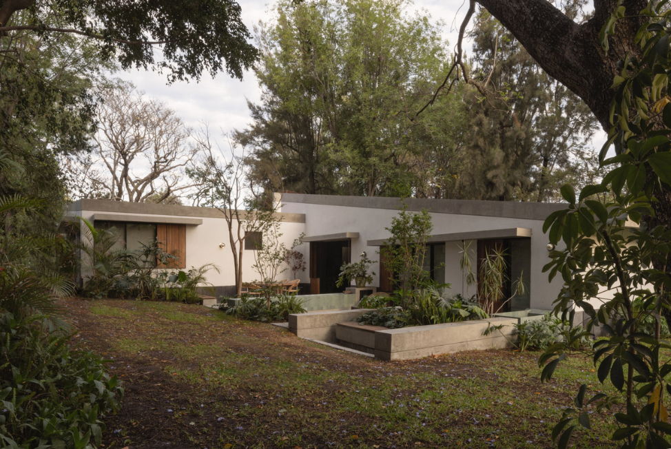 Terreno de 1,400 m², estratégicamente situado