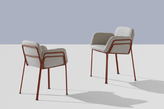 "Sillón ARI - refugio de estilo y confort"