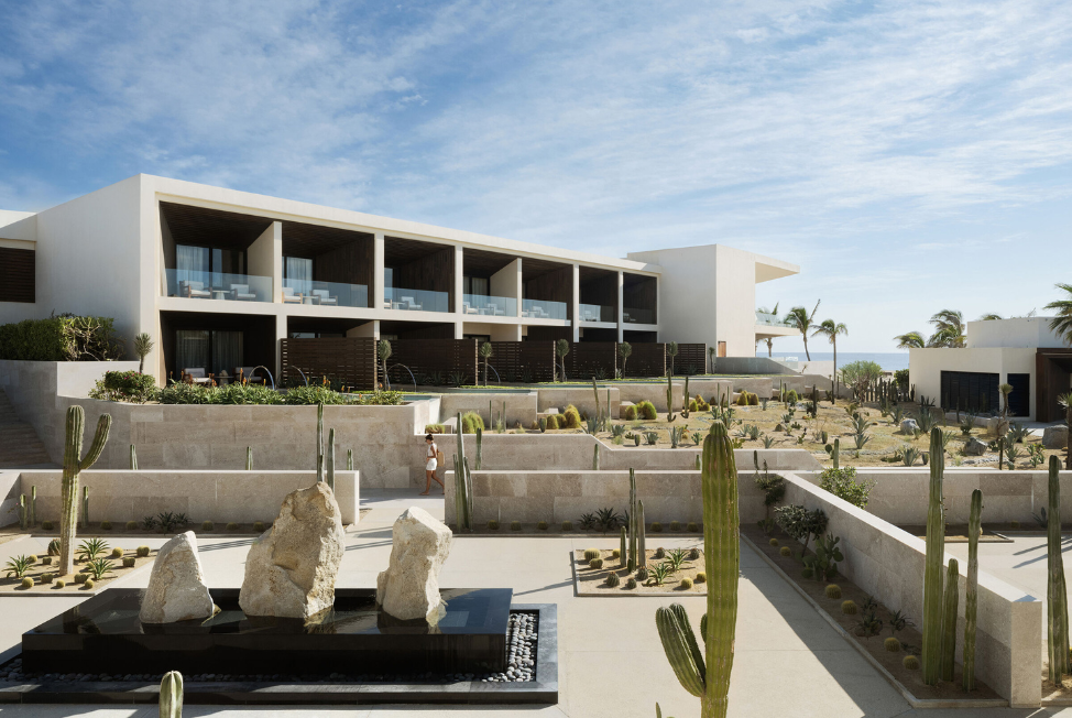 Nobu Hotel Los Cabos combina el lujo contemporáneo con la belleza natural.