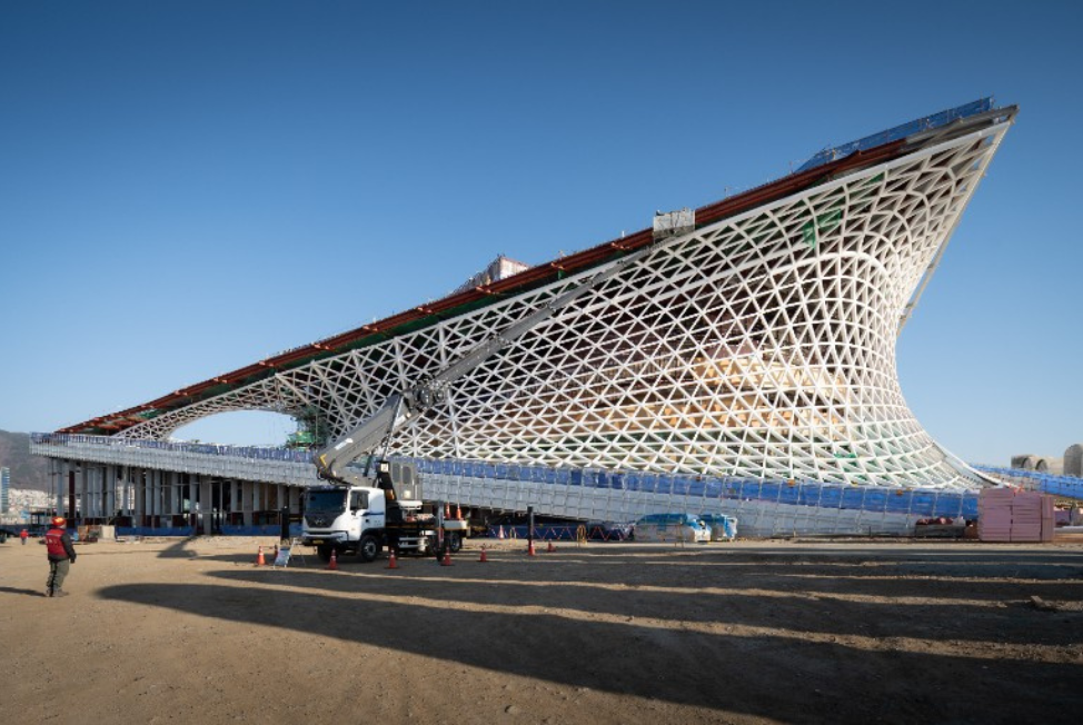 Diseñada por el estudio noruego Snøhetta