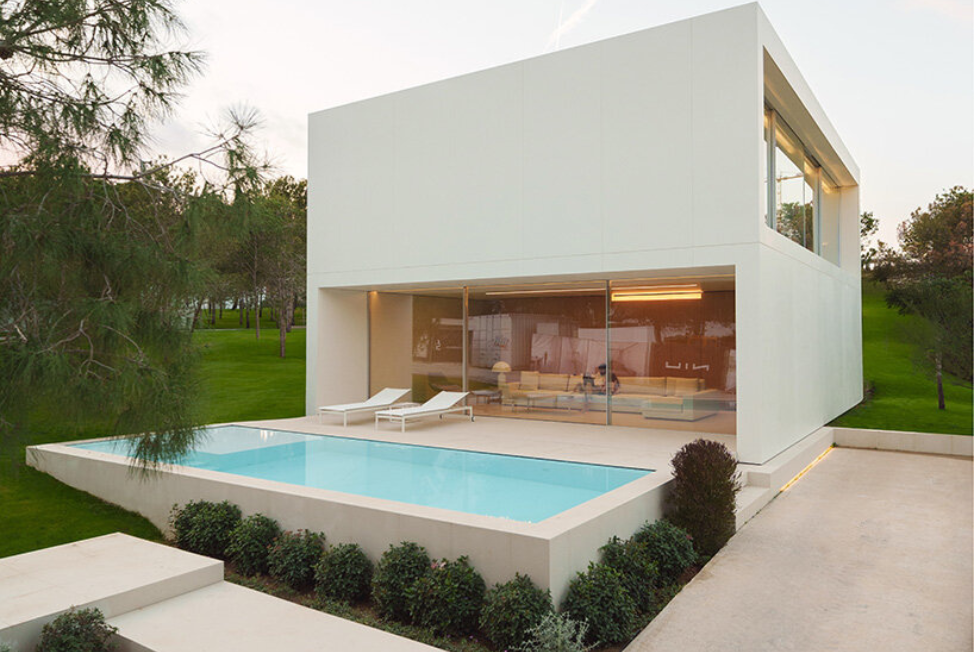 NIU N230, concebido con un enfoque centrado en la arquitectura.