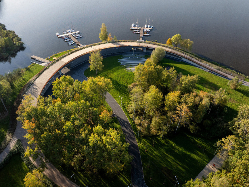 Marina en Tychy Polonia